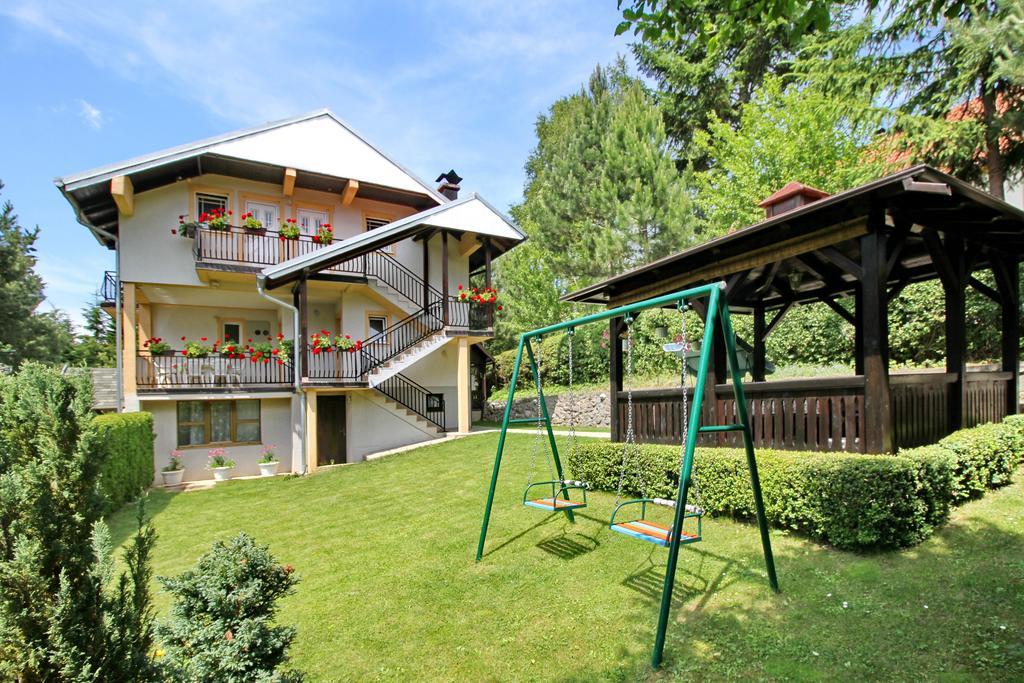Apartments Junior ซลาตีบอร์ ภายนอก รูปภาพ