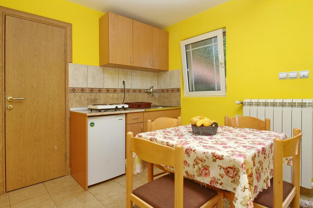 Apartments Junior ซลาตีบอร์ ภายนอก รูปภาพ