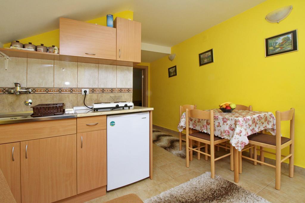 Apartments Junior ซลาตีบอร์ ภายนอก รูปภาพ