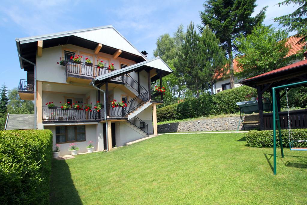 Apartments Junior ซลาตีบอร์ ภายนอก รูปภาพ
